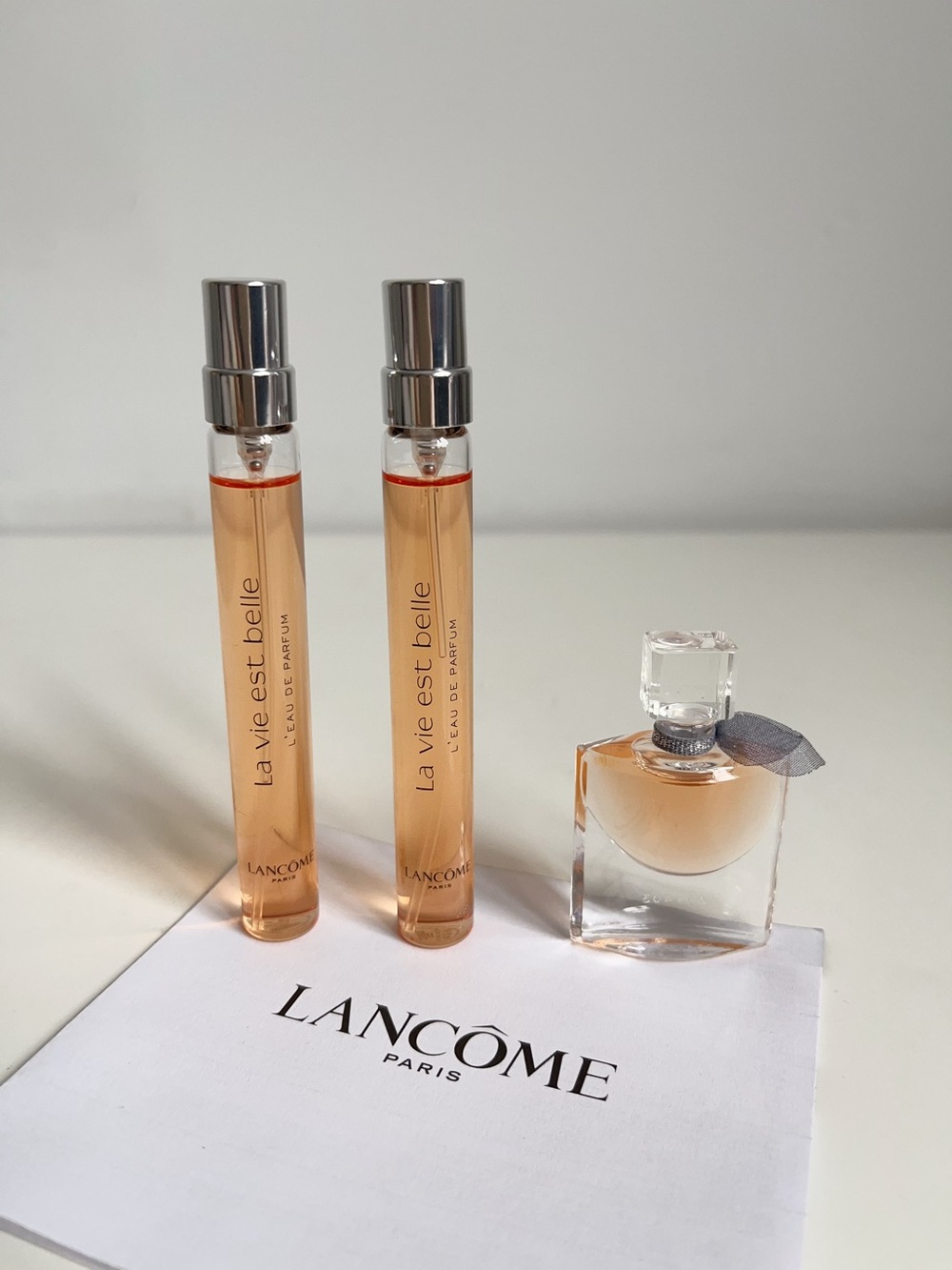 Lancôme La Vie Est Belle
Travel Set 2 x 10ml
Spray + 4ml Mini Dabber